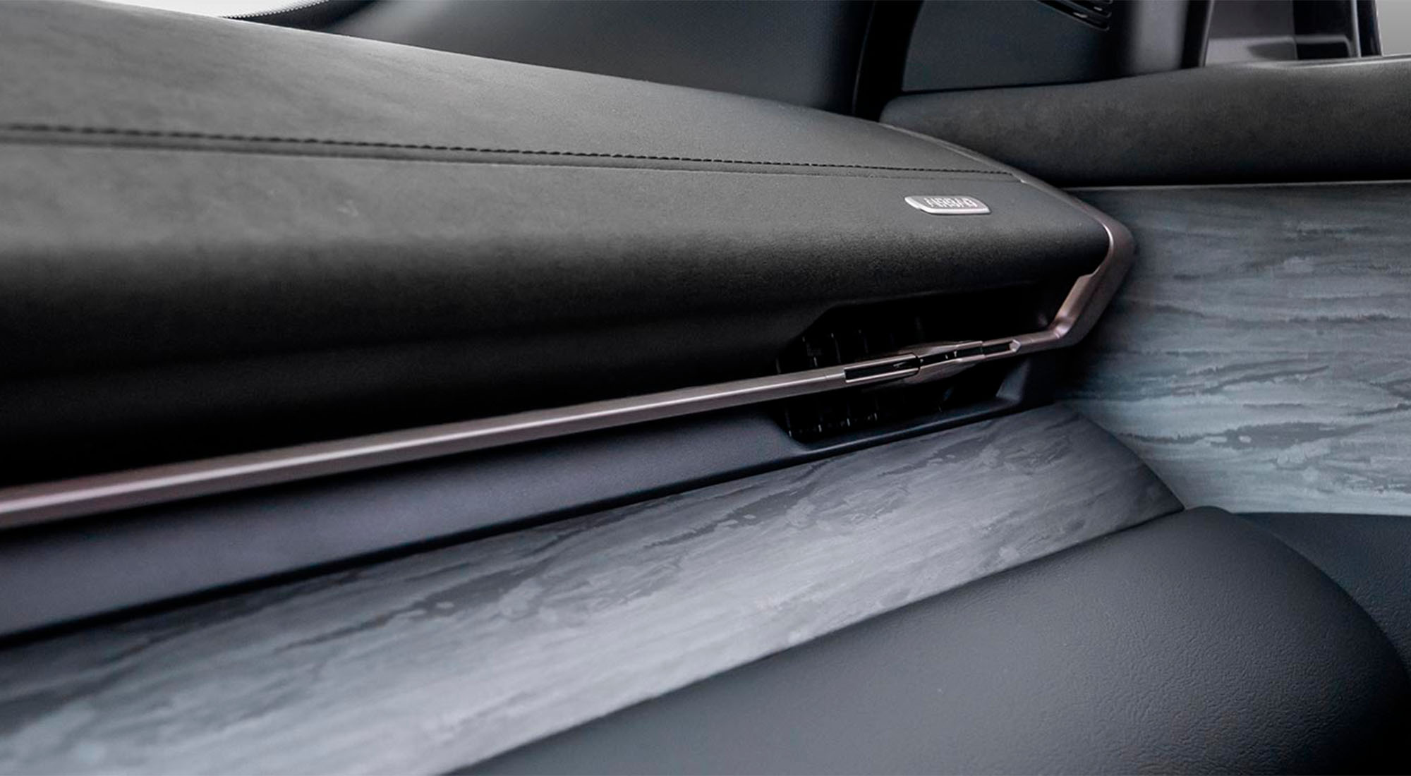 Captiva EV con vidrios laminados de doble capa